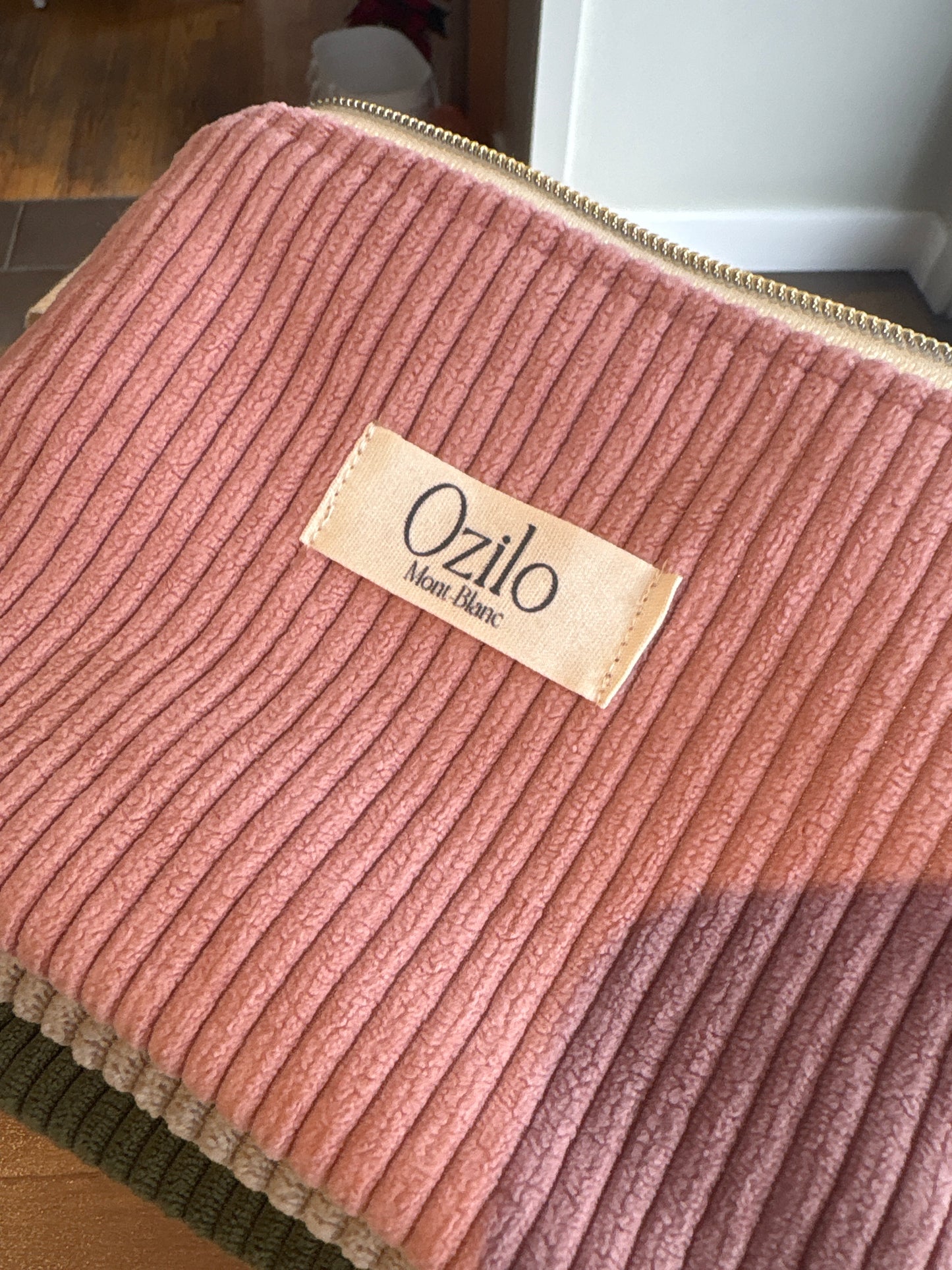 Ozilo pochette